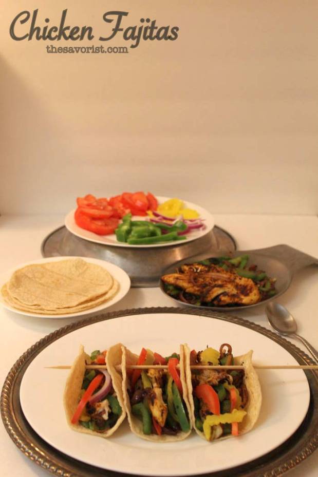 Chicken Fajitas with Corn Tortillas #healthy #easy #glutenfree #chicken | Recipe on www.thesavorist.com